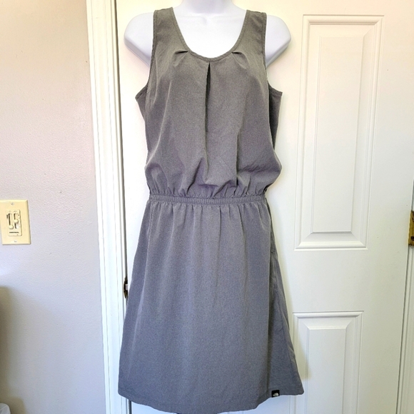 The North Face Dresses & Skirts - The North Face Dress Gray Stretchy Sleeveless Elastic Waist Pockets Travel 6